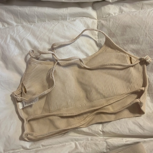 NovaSport Beige Ribbed Two-Piece gym step. Like new. - Picture 3 of 5